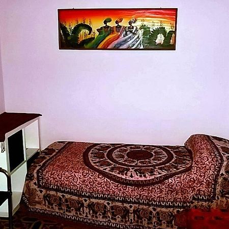Three Rooms Near Central Station Catane Extérieur photo