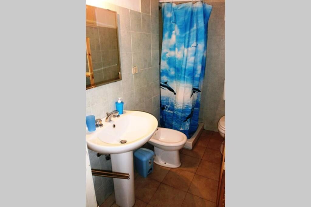 Three Rooms Near Central Station Catane Extérieur photo