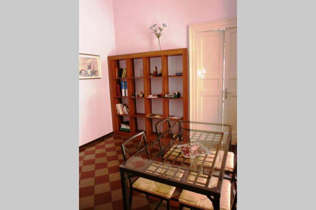 Three Rooms Near Central Station Catane Extérieur photo